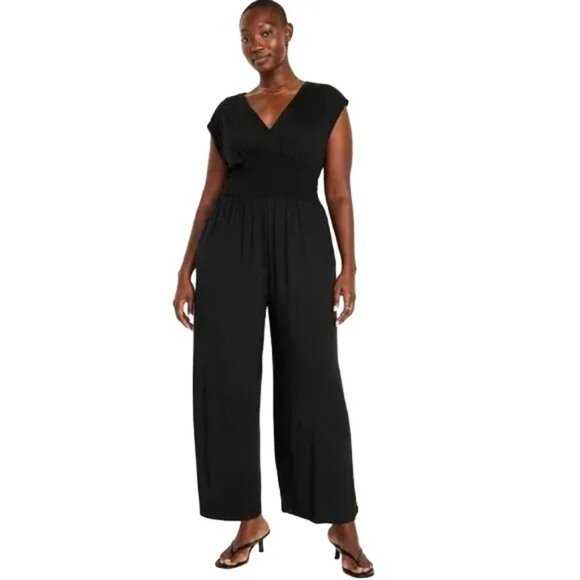NWT OLD NAVY Waist-Defined Shirred Jumpsuit in Black Jack SZ XXL - Picture 3 of 14